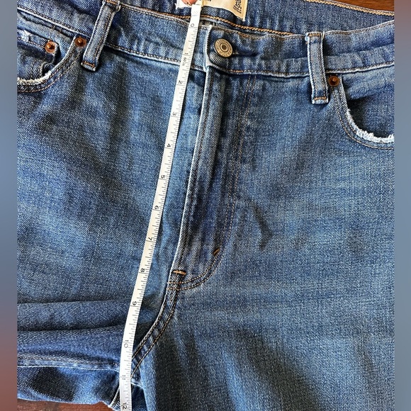 Abercrombie & Fitch High Rise Mom Jeans Distressed Blue Denim Size 30 - Picture 5 of 8